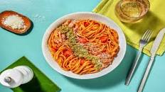 Pesto Pomodoro Pasta with cherry tomatoes and Italian cheese