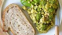 Pesto Scrambled Eggs