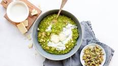 Porridge vegano con pistacchi e matcha