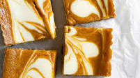 Pumpkin Swirl Cheesecake Bars Recipe