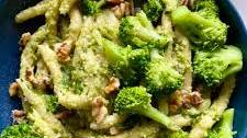 Quick Broccoli Pesto Pasta