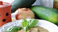 ROASTED GARLIC AND ZUCCHINI SOUP
