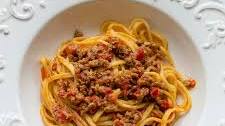 Ragù d’agnello e peperoni (Lamb and Red Pepper Sauce)
