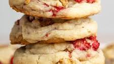 Raspberry Cheesecake Cookies (Stuffed!)