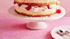 Raspberry dream cake