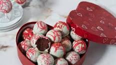 Red Velvet Cake Pops For Valentine’s Day