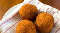 Rich and Creamy Saffron Arancini With Mozzarella Recipe