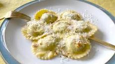 Ricotta & Spinach Ravioli with Brown Butter Sauce