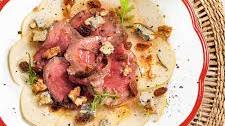 Roast beef con pere e gorgonzola