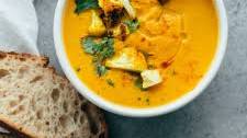 Roasted Cauliflower Soup with Coconut and Turmeric