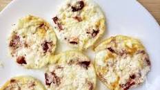 Roasted Pepper and Goat Cheese Egg White Bites