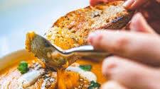 SPICED CARROT & SWEET POTATO SOUP