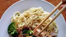 Sesame Ginger Noodles with Tofu and Vegetables