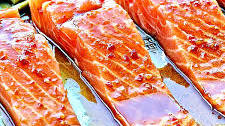 Sheet Pan Sweet Chili Salmon and Veggies