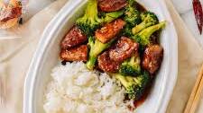 Shortcut Vegan General Tso's “Chicken”