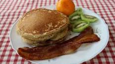 Simple Banana Pancakes (on a Simple Budget)