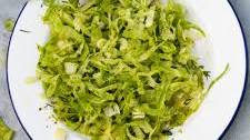Simple Greek Lettuce Salad (Maroulosalata)