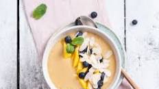 Smoothie bowl z mango i banana