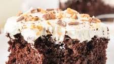 Snickers Poke Cake Recipe