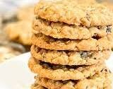 Soft and Chewy Oatmeal Raisin Cookies