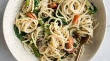Spaghetti Alfredo with Spinach and Mushrooms