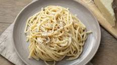Spaghetti Cacio e Pepe (Pecorino and black pepper spaghetti)