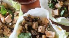 Spicy Asian Lettuce Wrap with Sweet and Sour Sauce