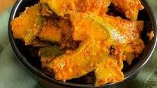 Spicy Mango Pickle (keri nu athanu)
