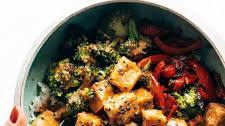 Spicy Peanut Tofu Bowls