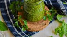Spicy raw mango chutney