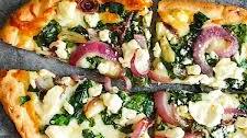 Spinach and Feta Flatbread Pizza
