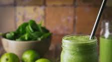 Spinach and Pineapple Smoothie