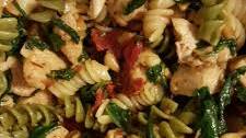 Spinach and Sun-Dried Tomato Pasta
