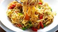 Stir Fried Singapore Noodles with Garlic Ginger Sauce