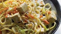 Stir-fried Thick and Thin Noodles with Vegetables and Tofu (Pancit)
