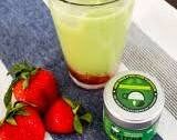Strawberry Matcha Latte