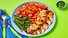 Sweet ’n’ Spicy Apricot Beef Tenderloin with Garlicky Green Beans & Chili-Roasted Carrots