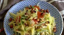 THAI GREEN MANGO SALAD (SOM TUM MAMUANG)