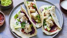 Tacos de pescado con cilantro y limón