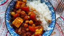 Tofu Chana Masala (tofu and chickpeas spicy stew)