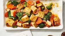 Tofu & broccoli stir-fry with garlic sauce