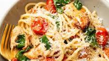 Tomato Spinach Salmon Pasta