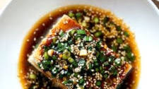 Warm Tofu with Spicy Garlic Sauce