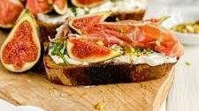 Whipped Ricotta Bruschetta with Prosciutto & Figs