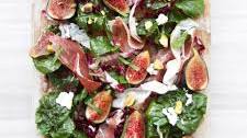 Arugula Fig Salad with Goat Cheese and Pistachios