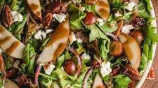 Autumn Salad with Pears and Goat Cheese