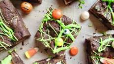 Chocolate Halloween Candy Cookie Bars!
