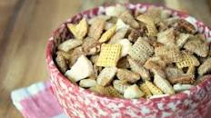 Crock-Pot Cinnamon Apple Chex Mix Recipe
