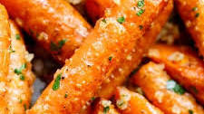 Garlic PARMESAN ROASTED CARROTS