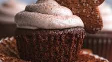Gingerbread Cupcakes with Cinnamon Cream Cheese Frosting